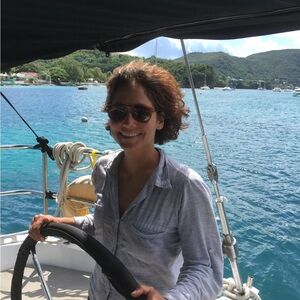 Meet your Posher, Tia